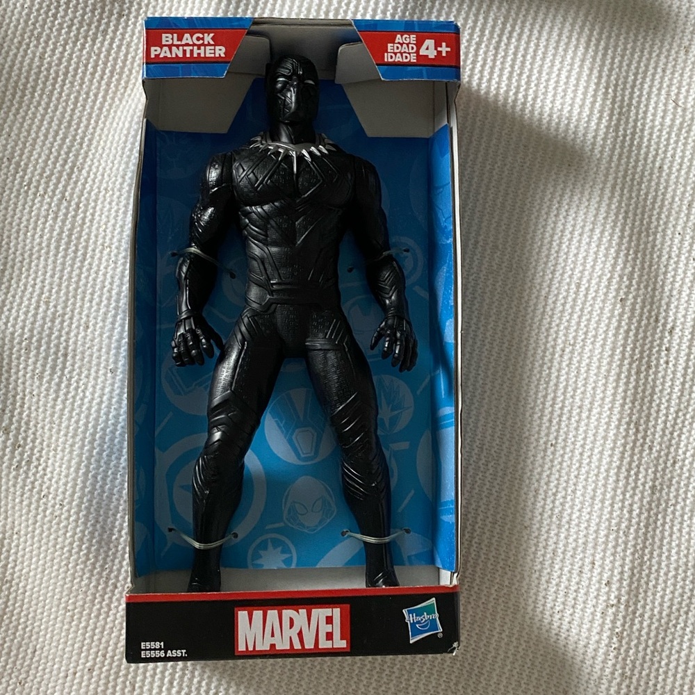 Hasbro Marvel black panther figure